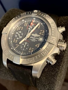 Breitling Avenger Bandit "Bandit" 45m Titanium Auto. Box & Papers. Full service - Picture 1 of 7