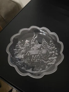 Mikasa Winter Wonderland Sweet Dish 7.25 - Picture 1 of 3