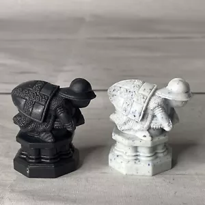 Harry Potter Mago Ajedrez Peón Blanco y Negro Pieza de Repuesto 1.75" Alto - Imagen 1 de 5
