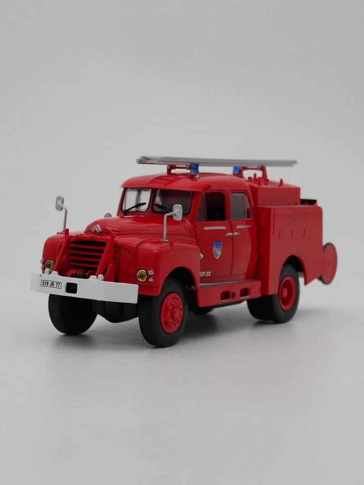 Veículo de brinquedo de metal modelo carro fundido Ixo 1:43 caminhão bombeiros Berliet GBK 4X4 - Imagem 1 de 4