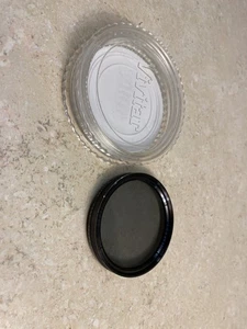 58mm Vivitar Polarizing Lens Filter - Picture 1 of 2