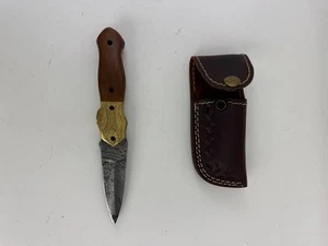 Handcrafted Damascus Steel Folding Pocket Knife - Picture 1 of 5