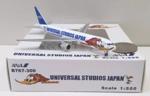 ANA ALL NIPPON AIRWAYS B767-300 'WOODY WOODPECKER UNIVERSAL STUDIO' JA8357 1/500 - Bild 1 von 6