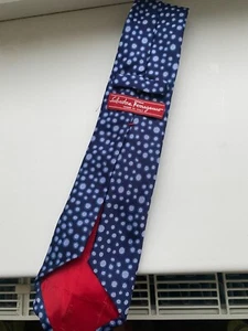 Salvatore Ferragamo Tie 100% Silk Made In Italy - Picture 1 of 5