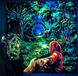 UV Backdrop Black Light Tapestry Psychedelic Art Banner Fluoro Psy Wall Hanging - Picture 1 of 2