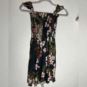 Neu mit Etikett - Chaser Minikleid tropische Blumen Flatterärmel - Bild 1 von 4
