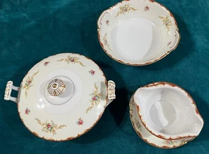 VTG HARMONY HOUSE WEMBLEY CASSEROLE WITH LID, GRAVY DISH, SERVING BOWL ROUND - Picture 1 of 22