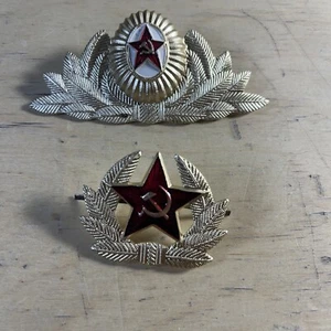 SOVIET RUSSIAN ARMY USSR  badges - Picture 1 of 2