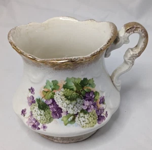 Limoges Milchkännchen Blumenmuster weiß mit goldenem Borte 4" hoch Frankreich antik - Bild 1 von 10