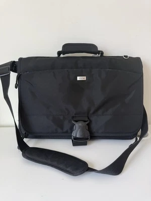 Solo Negro 17" Estuche para Laptop Bolso Maletín Ampliable a 5 pulgadas Foto 1 de 4