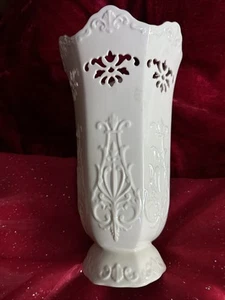 Lenox Pierced Stunning Perfect Ivory 12 “Vase Porcelain Gold Trim Large Vase - Picture 1 of 6