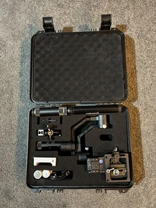 Zhiyun-Tech Crane v2 3-Axis Handheld Gimbal Stabilizer in excellent condition - Picture 1 of 7