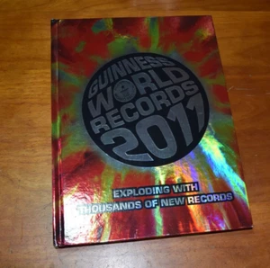 Guinness World Records 2011 by Guinness World Records - Picture 1 of 4