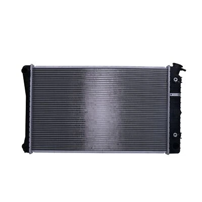 Radiator for Oldsmobile 98 1988 1989 / Delta 88 1988 1989 1990 3.8 V6 - 764 Foto 1 de 2