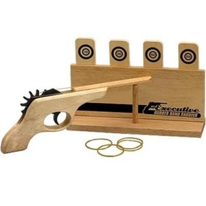 Executive Rubber Band Shooter Pistol w/Targets Excalibur Electronics 543 Vintage - Picture 1 of 3