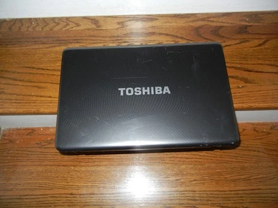 Toshiba Satellite L675 S7115 Foto 1 de 4