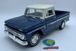 Saico Chevrolet C10 1966, modello in scala 1:24, (1846) , vintage - Foto 1 di 6