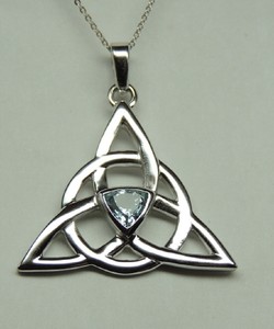 Toller 0,85 Carat Blautopas Anhänger keltischen Knotenmuster 925 Silber Unendlic