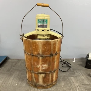 VTG White Mountain 6 Qt Quart Ice Cream Freezer Maker Model 692 - Picture 1 of 18