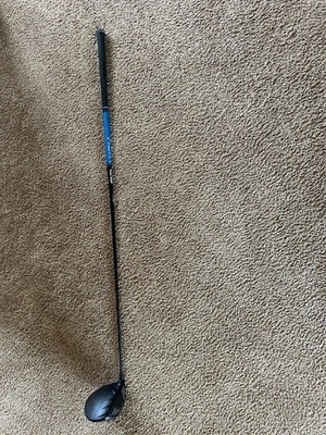 Ping g440 driver 10.5  Comes with Sr Flex and Stiff Flex Shafts (see picture) . - Image 1 of 4