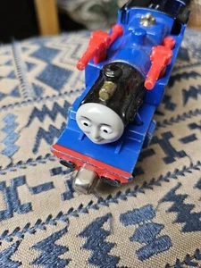 Thomas the Tank Engine, Thomas & Friends Take-n-play BELLE  - Picture 1 of 4