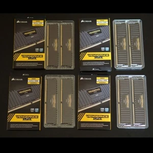 CORSAIR VENGEANCE 32GB (4GBx2) ×4SET - Picture 1 of 2