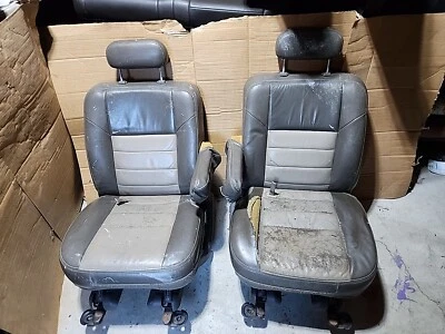 Ford Excursion 2002 segunda fila asientos con canastilla juego limitado izquierda y derecha 2 tonos Foto 1 de 4