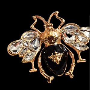 NEW QUEEN BEE UNIQUE LARGE ENAMEL FLOWER STUD EARRINGS RHINESTONES CRYSTALS - Picture 1 of 3