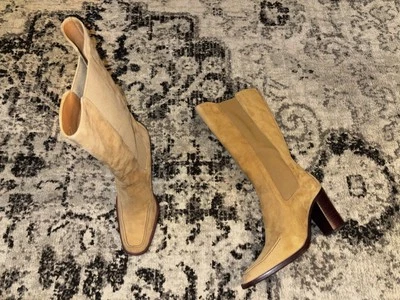 Botas TOD'S para mujer beige gamuza tachuelas tacones de lujo talla 37 = talla 7 de EE. UU. Foto 1 de 4