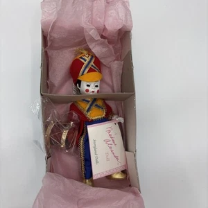 Muñeca Madame Alexander 8" TOY SOLDIER 481 con caja con sombrero y tambor - Imagen 1 de 4