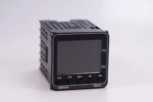 OMRON E5CC-RX3D5M-000 Digital Controller / Temperature Regulator E5CC - Picture 1 of 2