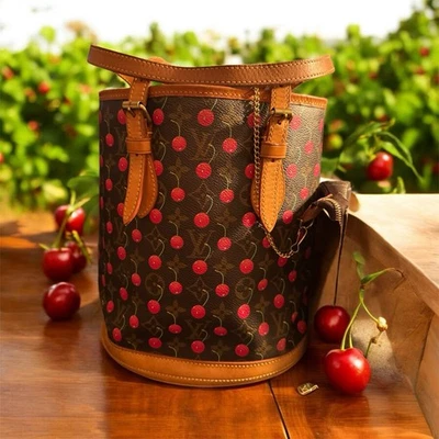 Louis Vuitton Takashi Murakami Monogram Cerises 樱桃水桶包 托特包 — 第 1/4 张图片