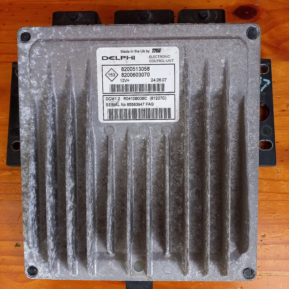 CALCULATEUR  DACIA LOGAN 1.5 DCI -VIERGE- DELPHI DCM1.2  8200513058 / 8200603070 - Immagine 1 di 2