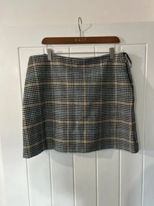 Women’s Dorothy Perkins Petite Checked Mini Skirt - Size 16 - Picture 1 of 4