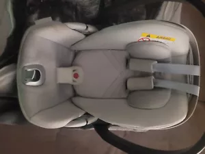 Cybex Platinum Clod T i-Size Babyschale White Plus mit Isofix-Station - Bild 1 von 5