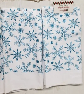 Set of 2 Printed Microfiber Towels 15"x25",CHRISTMAS, WINTER, BLUE SNOWFLAKES,AM - Picture 1 of 12