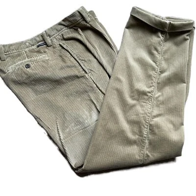 Pantalones para hombre Nautica beige pana plisados delanteros calce relajado talla 36W 32L Foto 1 de 4