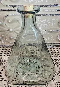 Mundgeblasene mundgeschliffene Glas Kurzhals Karaffe sechseckig mit Korken 8,25" Antik - Bild 1 von 11