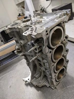 Engine Cylinder Block For 12-18 Toyota Prius C  1.5 - Image 1 of 4