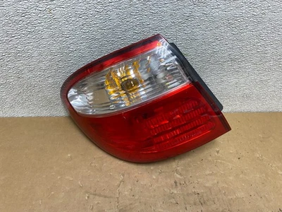 Luz trasera izquierda para conductor Infiniti i30 2000-2001 OEM V5777 DW Foto 1 de 4