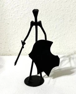 NAIL ART SCULPTURE "EL NAIL" KNIGHT WITH METAL SHIELD & SWORD 5.5" TALL VINTAGE - Picture 1 of 4