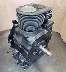 Kohler 14hp K321T engine short block Low hours. - Picture 1 of 3
