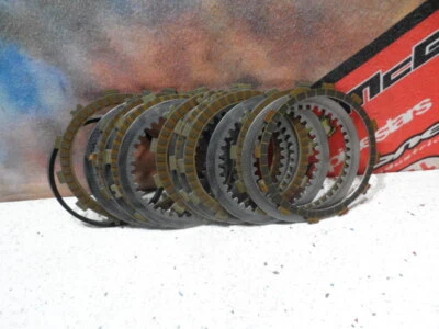 2002 SUZUKI DRZ 400E ПЛАСТИНЫ СЦЕПЛЕНИЯ (C) 02 DRZ400 - Изображение 1 из 4