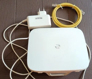 MODEM VODAFONE PRATICAMENTE NUOVO , CON I SUOI ACCESSORI. - Zdjęcie 1 z 4