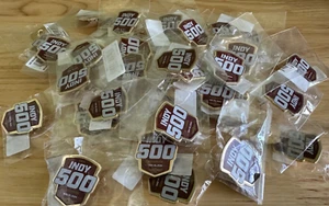 Indycar Indy 500 spille lotto 50 corse nuove 2024 Speedway Nascar cordino camicia - Foto 1 di 6