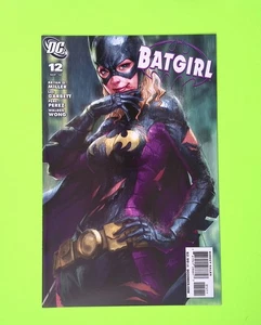 Batgirl #12 Vol. 3 2010 DC Comics Higher Grade Comic Book RY50-42 - Picture 1 of 2