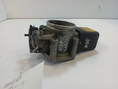 Cuerpo del acelerador de 2002 BMW 530i 3,0 L 12504720 Foto 1 de 4