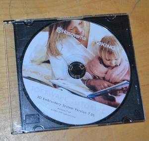 CD tutorial de software de bordado 3D Husqvarna Viking solo Windows XP versión 7.05 - Imagen 1 de 3