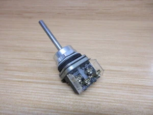 Allen Bradley 800T-M1A Kipphebel 800TM1A mit 800T-XA - Bild 1 von 4