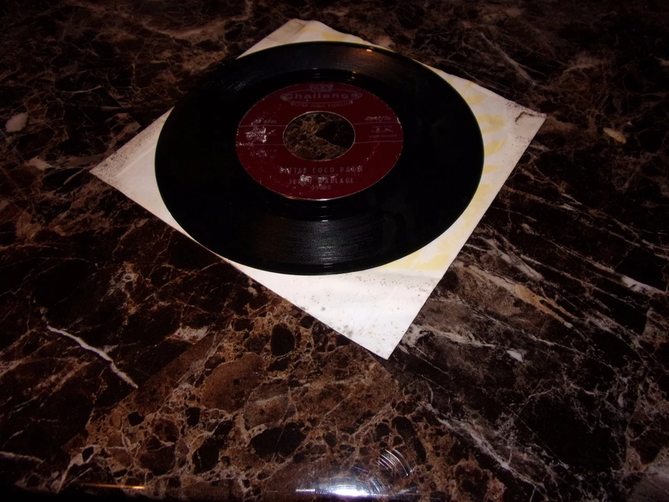 Jerry Wallace: Little Coco Palm / Mission Bell Blues/ Challenge 59060 / 45/ 1959 - Image 1 of 1